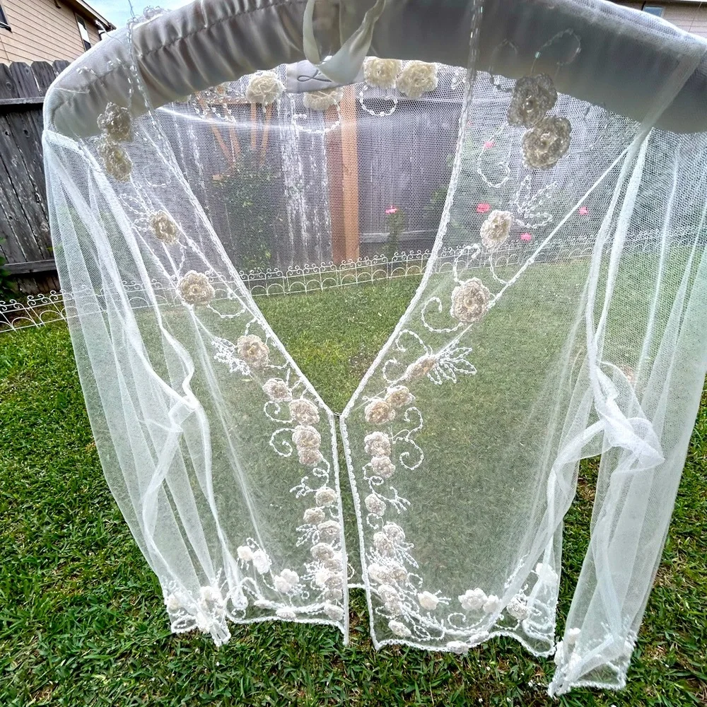 Net jacket. - Picture 1 of 5